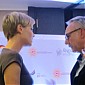Nom du fichier=CharlizeHIVSA_07.jpg
Taille du fichier=182Ko
Dimensions : 1750x804
Ajouté le : 07 Août 2013 CharlizeHIVSA_07.jpg