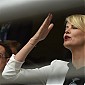 Nom du fichier=CharlizeTheronOfficialMemorialService_04.jpg
Taille du fichier=38Ko
Dimensions : 626x412
Ajouté le : 10 Décembre 2013 CharlizeTheronOfficialMemorialService_04.jpg