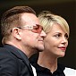 Nom du fichier=CharlizeTheronOfficialMemorialService_11.jpg
Taille du fichier=91Ko
Dimensions : 810x609
Ajouté le : 11 Décembre 2013 CharlizeTheronOfficialMemorialService_11.jpg
