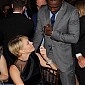 Nom du fichier=3rdAnnualSeanPennFriendsHelpHaitihomeGala_Inside_11HQ.jpg
Taille du fichier=470Ko
Dimensions : 1372x1950
Ajouté le : 20 Janvier 2014 3rdAnnualSeanPennFriendsHelpHaitihomeGala_Inside_11HQ.jpg
