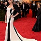 Nom du fichier=CostumeInstituteGalaatMetropolitaMay5_01.jpg
Taille du fichier=511Ko
Dimensions : 1411x1850
Ajouté le : 06 Mai 2014 CostumeInstituteGalaatMetropolitaMay5_01.jpg