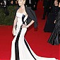 Nom du fichier=CostumeInstituteGalaatMetropolitaMay5_32.jpg
Taille du fichier=510Ko
Dimensions : 1419x1880
Ajouté le : 08 Mai 2014 CostumeInstituteGalaatMetropolitaMay5_32.jpg
