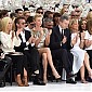 Nom du fichier=CharlizeTChristianDiorFrontrowParisFashionWeek_08.jpg
Taille du fichier=209Ko
Dimensions : 1024x682
Ajouté le : 07 Juillet 2014 CharlizeTChristianDiorFrontrowParisFashionWeek_08.jpg