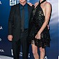 Nom du fichier=4thAnnualSeanPennFriendsHELPHAITIHOMEGala_27.jpg
Taille du fichier=152Ko
Dimensions : 633x1024
Ajouté le : 11 Janvier 2015 4thAnnualSeanPennFriendsHELPHAITIHOMEGala_27.jpg