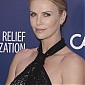 Nom du fichier=4thAnnualSeanPennFriendsHELPHAITIHOMEGala_71.jpg
Taille du fichier=501Ko
Dimensions : 1301x1950
Ajouté le : 14 Janvier 2015 4thAnnualSeanPennFriendsHELPHAITIHOMEGala_71.jpg