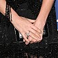 Nom du fichier=4thAnnualSeanPennFriendsHELPHAITIHOMEGala_94.jpg
Taille du fichier=855Ko
Dimensions : 1423x1850
Ajouté le : 14 Janvier 2015 4thAnnualSeanPennFriendsHELPHAITIHOMEGala_94.jpg