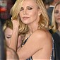 Nom du fichier=CharlizeTheronPremiereOpenRoadFilmsGunmanLA_90.jpg
Taille du fichier=589Ko
Dimensions : 1333x2000
Ajouté le : 13 Mars 2015 CharlizeTheronPremiereOpenRoadFilmsGunmanLA_90.jpg