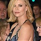 Nom du fichier=CharlizeTheronPremiereOpenRoadFilmsGunmanLA_95.jpg
Taille du fichier=486Ko
Dimensions : 1333x2000
Ajouté le : 13 Mars 2015 CharlizeTheronPremiereOpenRoadFilmsGunmanLA_95.jpg
