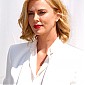 Nom du fichier=CharlizeTheronAustralianF1GrandPrix_12.jpg
Taille du fichier=92Ko
Dimensions : 683x1024
Ajouté le : 15 Mars 2015 CharlizeTheronAustralianF1GrandPrix_12.jpg