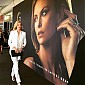 Nom du fichier=CharlizeTheronAustralianF1GrandPrix_25.jpg
Taille du fichier=84Ko
Dimensions : 640x640
Ajouté le : 15 Mars 2015 CharlizeTheronAustralianF1GrandPrix_25.jpg