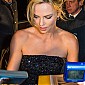 Nom du fichier=CharlizeTheronDarkPlacesParisPremiere_76.jpg
Taille du fichier=637Ko
Dimensions : 1331x2000
Ajouté le : 01 Avril 2015 CharlizeTheronDarkPlacesParisPremiere_76.jpg