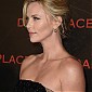 CharlizeTheronDarkPlacesParisPremiere_96.jpg
