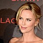 CharlizeTheronDarkPlacesParisPremiere_99_05.jpg