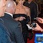 CharlizeTheronDarkPlacesParisPremiere_99_52.jpg
