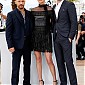 Nom du fichier=CharlizeTheronMadMaxFuryRoadPhotocall_17.jpg
Taille du fichier=167Ko
Dimensions : 701x1024
Ajouté le : 14 Mai 2015 CharlizeTheronMadMaxFuryRoadPhotocall_17.jpg