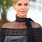 CharlizeTheronMadMaxFuryRoadPhotocall_99_47.jpg