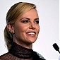 CharlizeTheronMadMaxFuryRoadPressConference_10.jpg