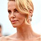 Nom du fichier=CharlizeTheronMadMaxFuryRoadPremiereCannes_11.jpg
Taille du fichier=101Ko
Dimensions : 682x1024
Ajouté le : 15 Mai 2015 CharlizeTheronMadMaxFuryRoadPremiereCannes_11.jpg