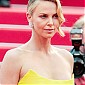 Nom du fichier=Charlize__13_.jpg
Taille du fichier=462Ko
Dimensions : 1333x2000
Ajouté le : 15 Mai 2015 Charlize__13_.jpg
