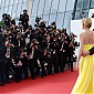 Nom du fichier=Charlize__78.jpg
Taille du fichier=420Ko
Dimensions : 2000x1333
Ajouté le : 15 Mai 2015 Charlize__78.jpg