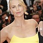 Nom du fichier=Charlize__99_50.jpg
Taille du fichier=421Ko
Dimensions : 1333x2000
Ajouté le : 16 Mai 2015 Charlize__99_50.jpg