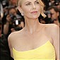 Charlize__99_51.jpg