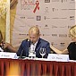 CharlizeTheronLifeBall2015PressConference_07.jpg