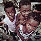 uniquephotofromhaitisignedbystars_02.jpg