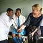 Nom du fichier=MpilonhleEducationProjectLaunch_03.jpg
Taille du fichier=502Ko
Dimensions : 2000x1333
Ajouté le : 08 Décembre 2012 MpilonhleEducationProjectLaunch_03.jpg