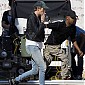 Nom du fichier=PausefilmingDarkPlaces27aout_34.jpg
Taille du fichier=543Ko
Dimensions : 1334x2000
Ajouté le : 28 Août 2013 PausefilmingDarkPlaces27aout_34.jpg