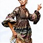 HarperBazaar_October_2005_003.jpg