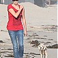 Nom du fichier=20090606walkswithherdogsinMalibu_06.JPG
Taille du fichier=309Ko
Dimensions : 916x1304
Ajouté le : 14 Juin 2009 20090606walkswithherdogsinMalibu_06.JPG