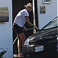 Nom du fichier=CarwashinfrontofherhouseinMalibu_03.jpg
Taille du fichier=244Ko
Dimensions : 1201x1500
Ajouté le : 31 Août 2009 CarwashinfrontofherhouseinMalibu_03.jpg