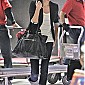 arrivingatLAXDecember10_07.jpg