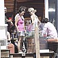 Nom du fichier=enjoyedthe4thJulyonthebeachinMalibu_18.jpg
Taille du fichier=357Ko
Dimensions : 1240x1600
Ajouté le : 13 Juillet 2009 enjoyedthe4thJulyonthebeachinMalibu_18.jpg