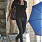 Nom du fichier=leavesagymwithanumbrellaLosAngelesSept25_01.jpg
Taille du fichier=322Ko
Dimensions : 1066x1600
Ajouté le : 27 Septembre 2009 leavesagymwithanumbrellaLosAngelesSept25_01.jpg
