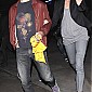 Nom du fichier=leavestheStaplesCenterafterwatchingLALakers_01.jpg
Taille du fichier=345Ko
Dimensions : 1026x1800
Ajouté le : 30 Octobre 2009 leavestheStaplesCenterafterwatchingLALakers_01.jpg