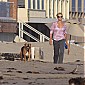 Nom du fichier=onthebeachwithherdoginLosAngeles16aout_08.jpg
Taille du fichier=304Ko
Dimensions : 1547x1500
Ajouté le : 17 Août 2009 onthebeachwithherdoginLosAngeles16aout_08.jpg