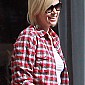 Nom du fichier=leavingLannyNailsinWestHollywood_07.jpg
Taille du fichier=137Ko
Dimensions : 800x1200
Ajouté le : 19 Février 2010 leavingLannyNailsinWestHollywood_07.jpg