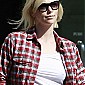 leavingLannyNailsinWestHollywood_11.jpg