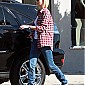 Nom du fichier=leavingLannyNailsinWestHollywood_19.jpg
Taille du fichier=200Ko
Dimensions : 800x1107
Ajouté le : 19 Février 2010 leavingLannyNailsinWestHollywood_19.jpg
