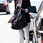 14avrilleavesanailsaloninbeverlyHills_07.jpg