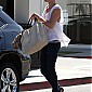 Nom du fichier=outinWestHollywood30avril_06.jpg
Taille du fichier=459Ko
Dimensions : 1309x1800
Ajouté le : 02 Mai 2010 outinWestHollywood30avril_06.jpg