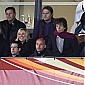 Nom du fichier=CharlizeGerdaMickJaggerWorldcup_09.jpg
Taille du fichier=67Ko
Dimensions : 594x375
Ajouté le : 14 Juillet 2010 CharlizeGerdaMickJaggerWorldcup_09.jpg