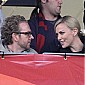 Nom du fichier=CharlizeGerdaMickJaggerWorldcup_17.jpg
Taille du fichier=57Ko
Dimensions : 594x384
Ajouté le : 14 Juillet 2010 CharlizeGerdaMickJaggerWorldcup_17.jpg