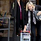 Nom du fichier=shoppinginWestHollywoodwithhermother_11b.jpeg
Taille du fichier=460Ko
Dimensions : 1267x1900
Ajouté le : 31 Décembre 2012 shoppinginWestHollywoodwithhermother_11b.jpeg