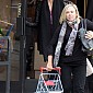 Nom du fichier=shoppinginWestHollywoodwithhermother_12.jpeg
Taille du fichier=468Ko
Dimensions : 1267x1900
Ajouté le : 31 Décembre 2012 shoppinginWestHollywoodwithhermother_12.jpeg