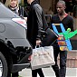 Nom du fichier=shoppinginWestHollywoodwithhermother_20.jpeg
Taille du fichier=495Ko
Dimensions : 1267x1900
Ajouté le : 31 Décembre 2012 shoppinginWestHollywoodwithhermother_20.jpeg
