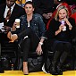 Nom du fichier=watchLakersVSOKCGame11janv_31.jpg
Taille du fichier=395Ko
Dimensions : 1563x1650
Ajouté le : 13 Janvier 2013 watchLakersVSOKCGame11janv_31.jpg