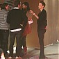 Nom du fichier=afterdiningwithfriendsinHollywood_10.jpg
Taille du fichier=495Ko
Dimensions : 1473x1750
Ajouté le : 08 Février 2013 afterdiningwithfriendsinHollywood_10.jpg